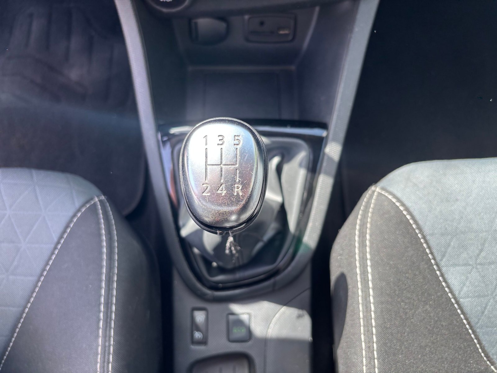 RENAULT Clio IV 5 1.5 dCi 90ch “Intens”