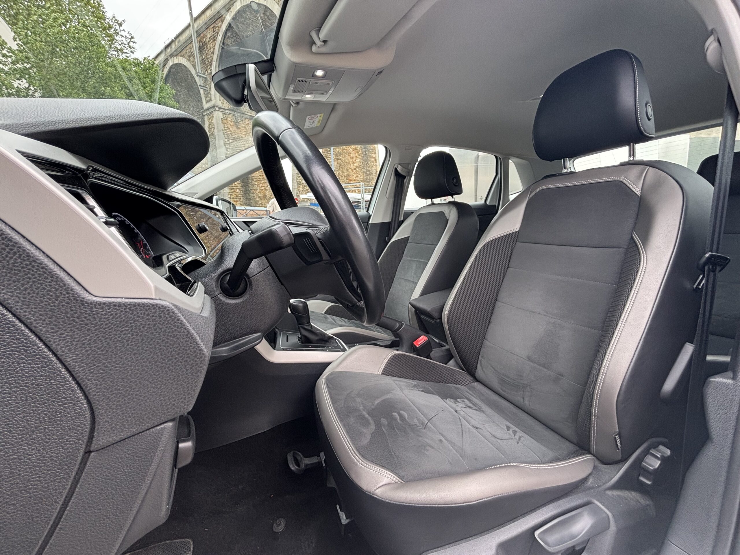VOLKSWAGEN Polo VI 1.0 TSI 116ch “Carat”