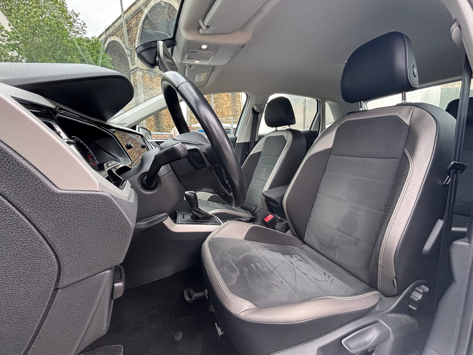 VOLKSWAGEN Polo VI 1.0 TSI 116ch “Carat”