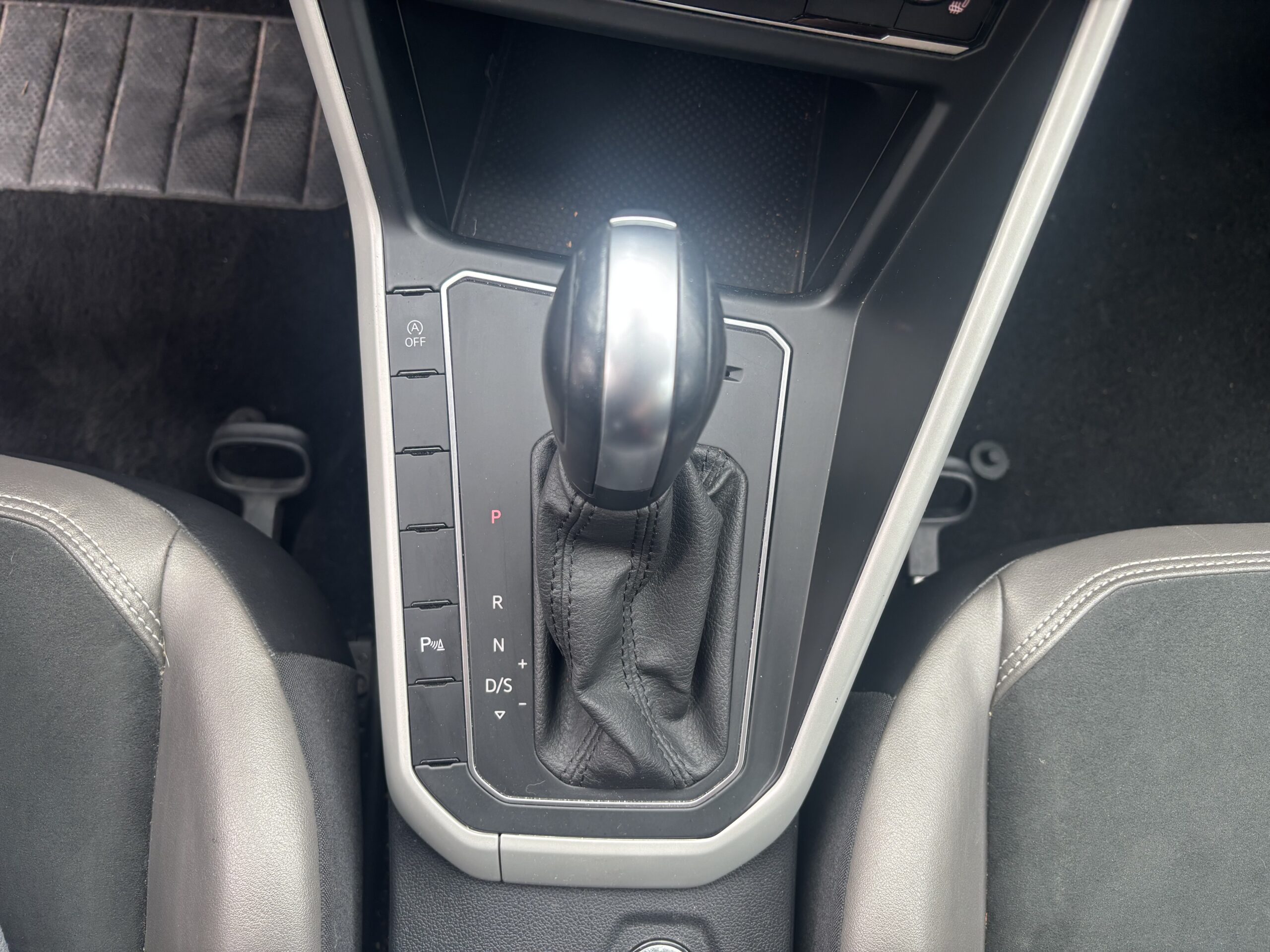 VOLKSWAGEN Polo VI 1.0 TSI 116ch “Carat”