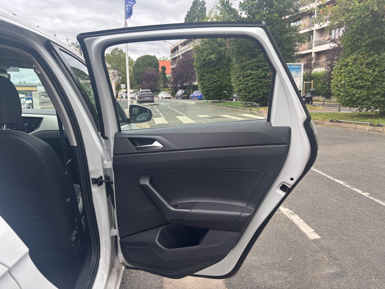 VOLKSWAGEN Polo VI 1.0 TSI 116ch “Carat”