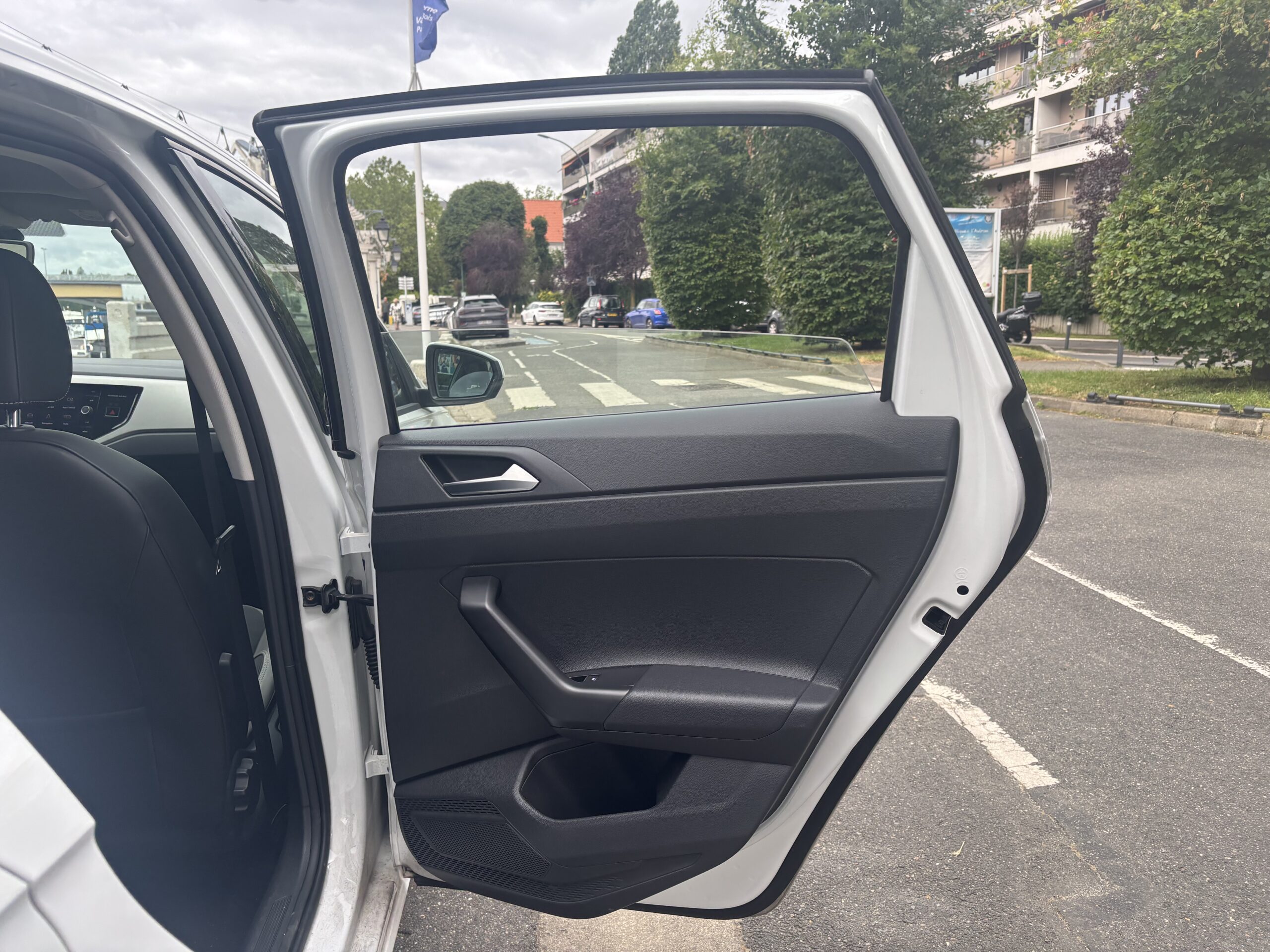 VOLKSWAGEN Polo VI 1.0 TSI 116ch “Carat”