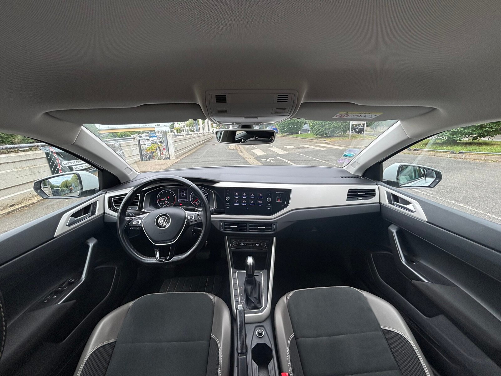 VOLKSWAGEN Polo VI 1.0 TSI 116ch “Carat”