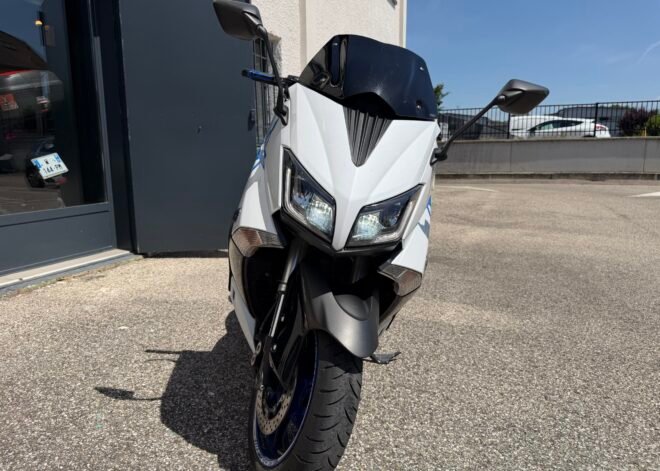 Yamaha T-max 530
