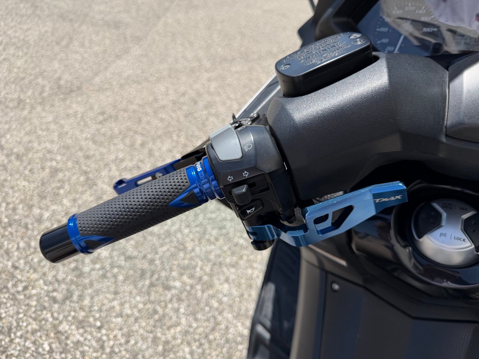 Yamaha T-max 530