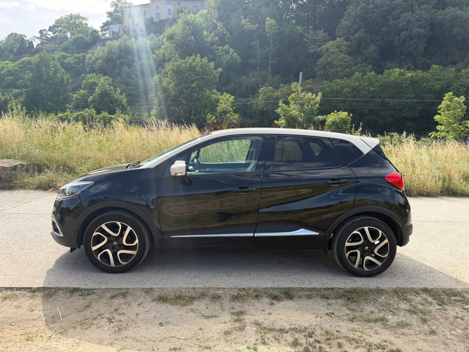 RENAULT Captur – I 1.2 TCe 16V EDC6 120 cv Boîte auto Intens
