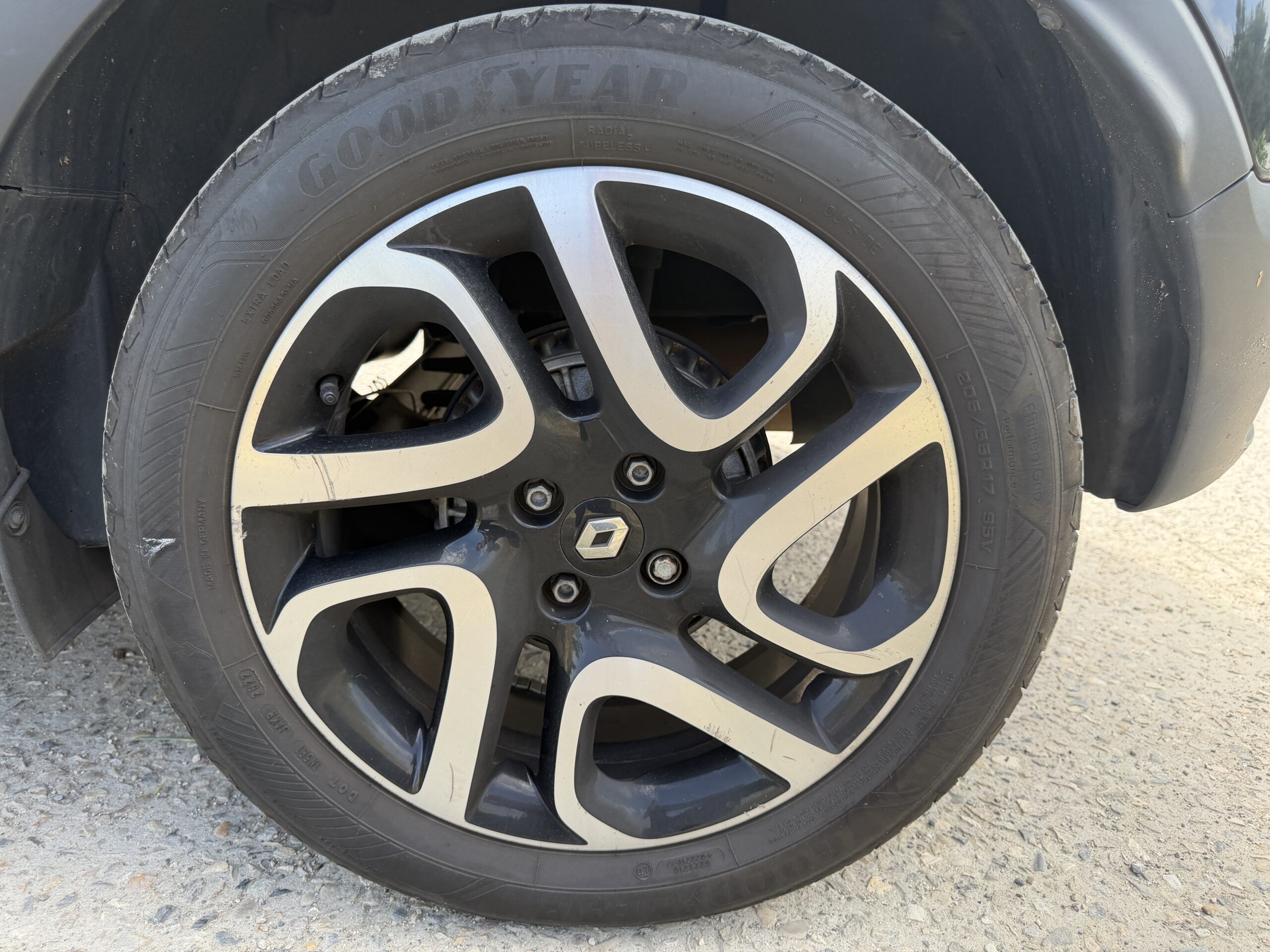 RENAULT Captur – I 1.2 TCe 16V EDC6 120 cv Boîte auto Intens