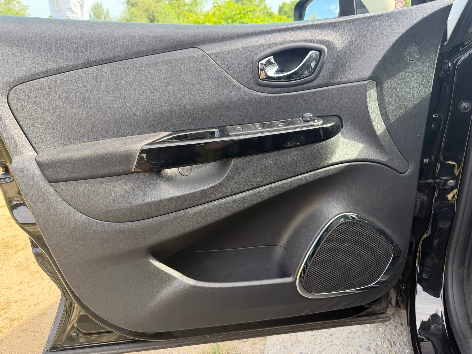 RENAULT Captur – I 1.2 TCe 16V EDC6 120 cv Boîte auto Intens