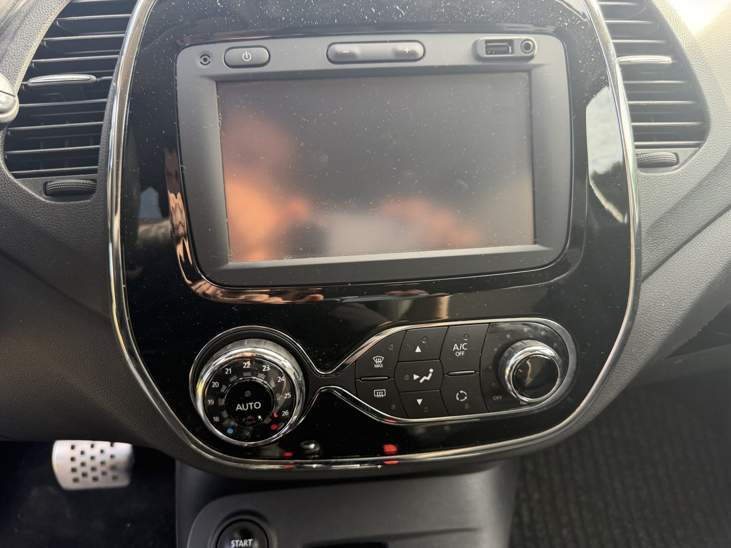 RENAULT Captur – I 1.2 TCe 16V EDC6 120 cv Boîte auto Intens
