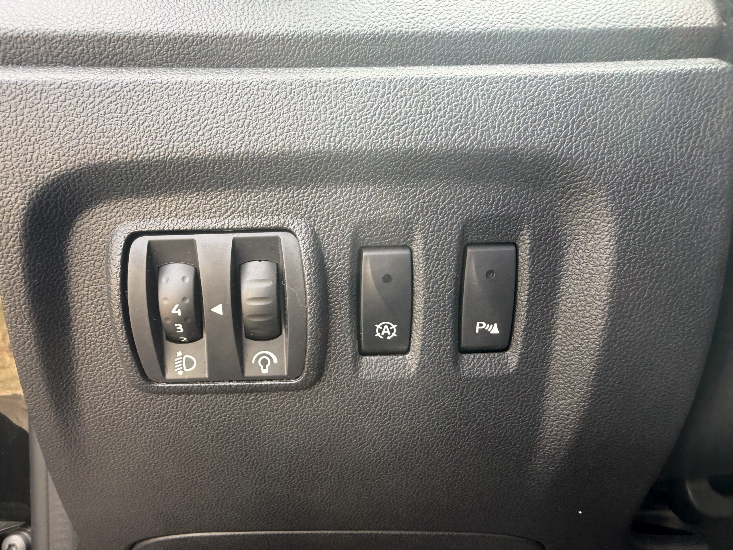 RENAULT Captur – I 1.2 TCe 16V EDC6 120 cv Boîte auto Intens