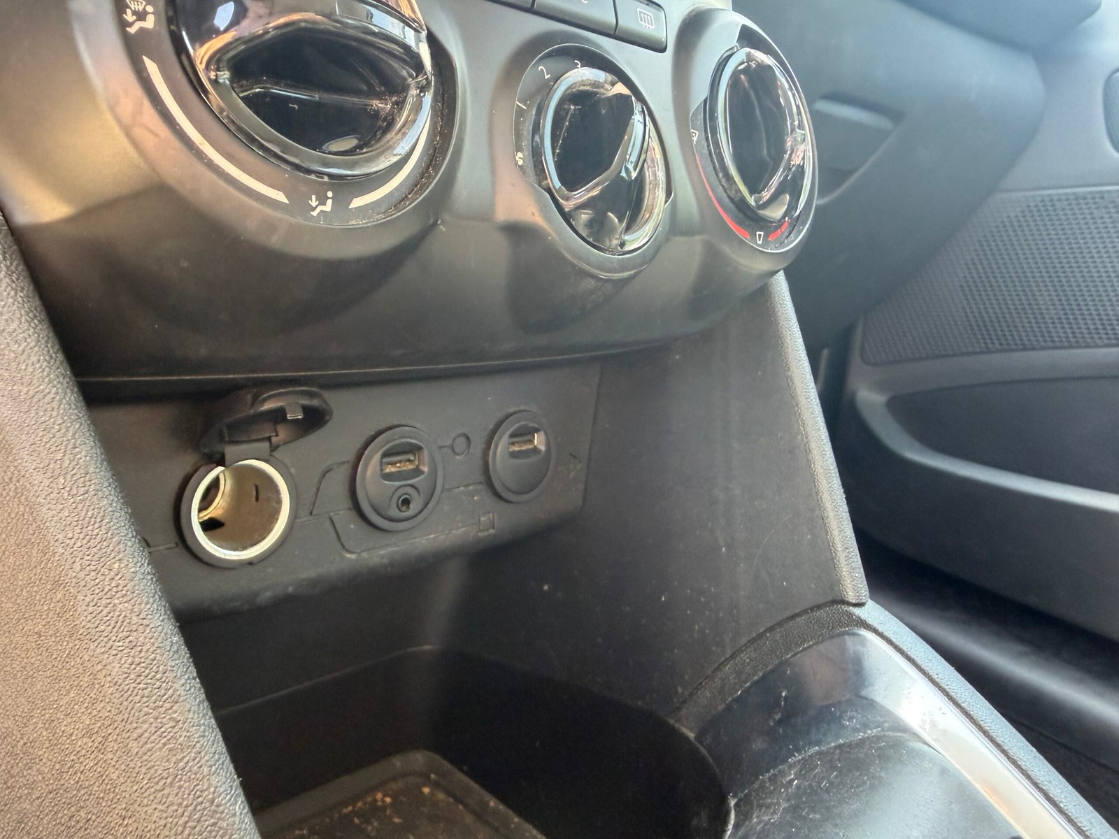 PEUGEOT 208 1.2 VTI 82ch 5p