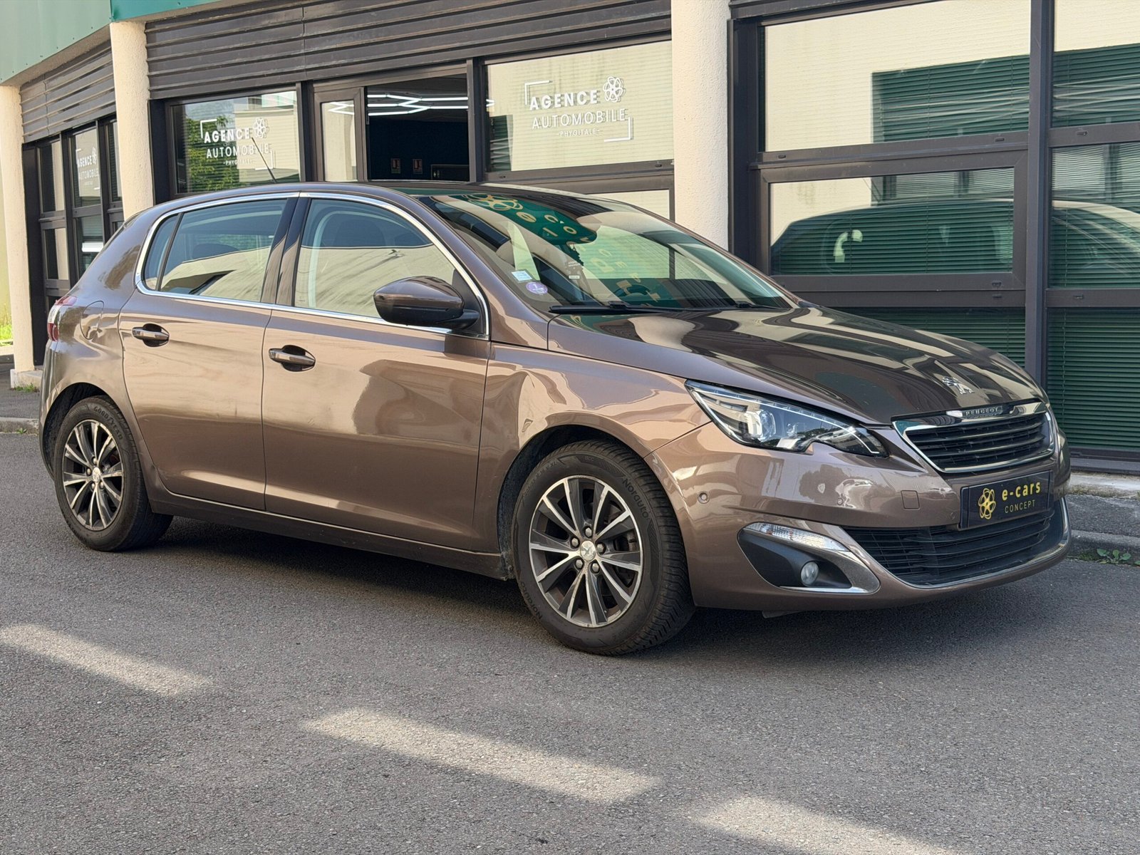 Peugeot 308 125ch «Allure»
