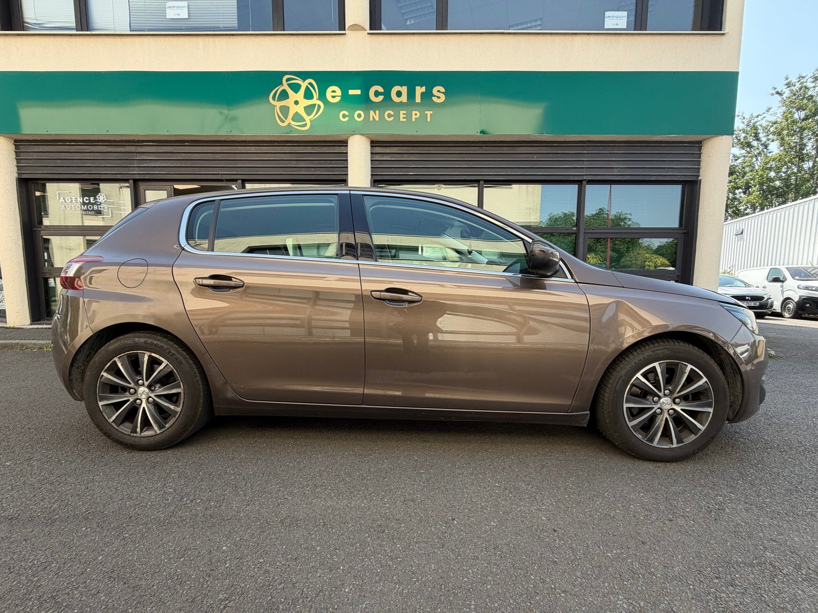 Peugeot 308 125ch «Allure»
