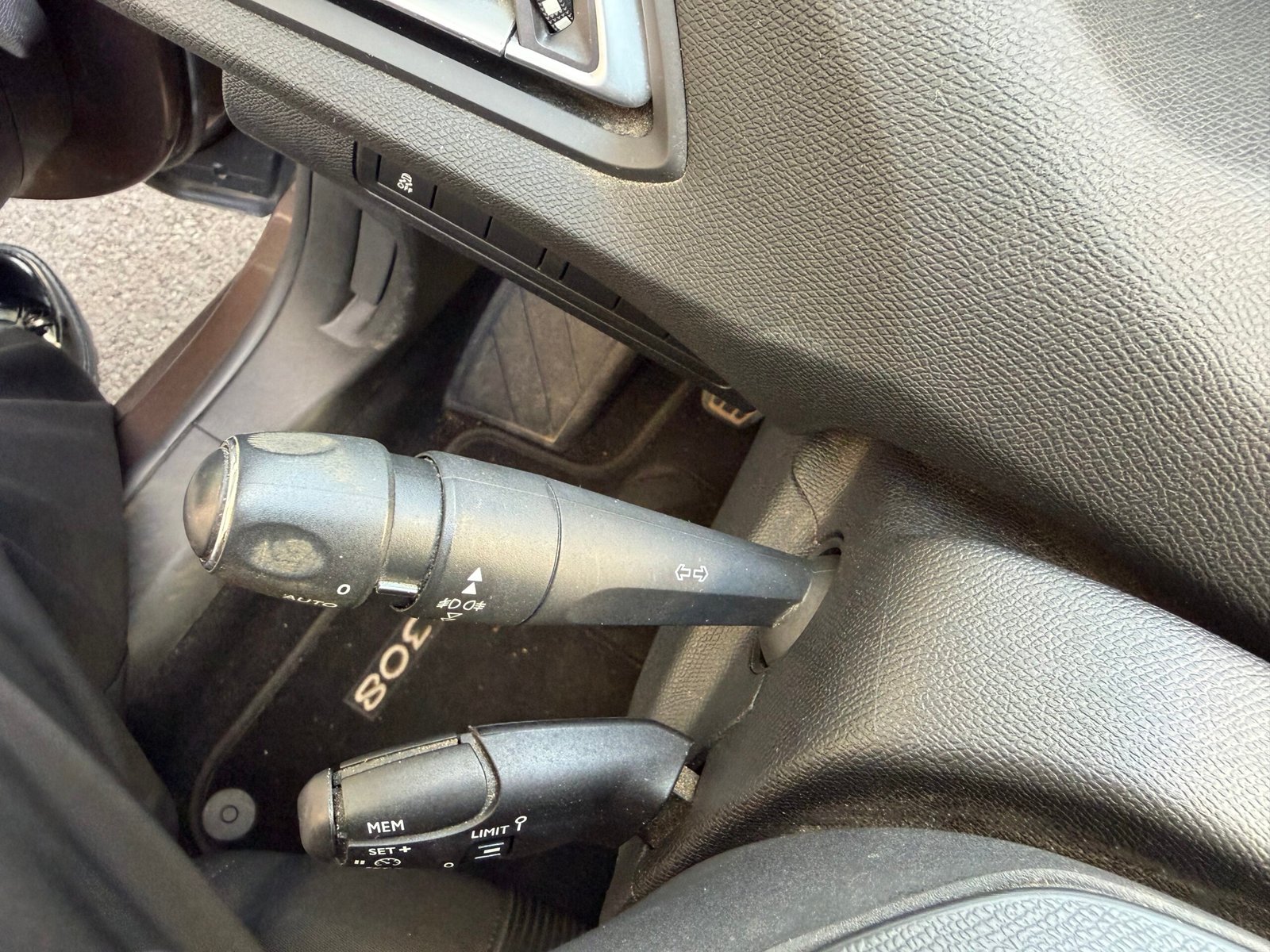 Peugeot 308 125ch «Allure»