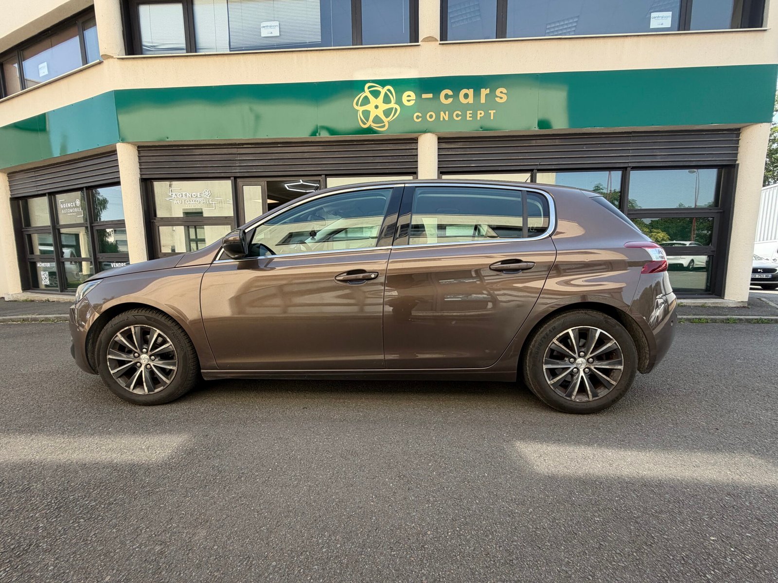 Peugeot 308 125ch «Allure»
