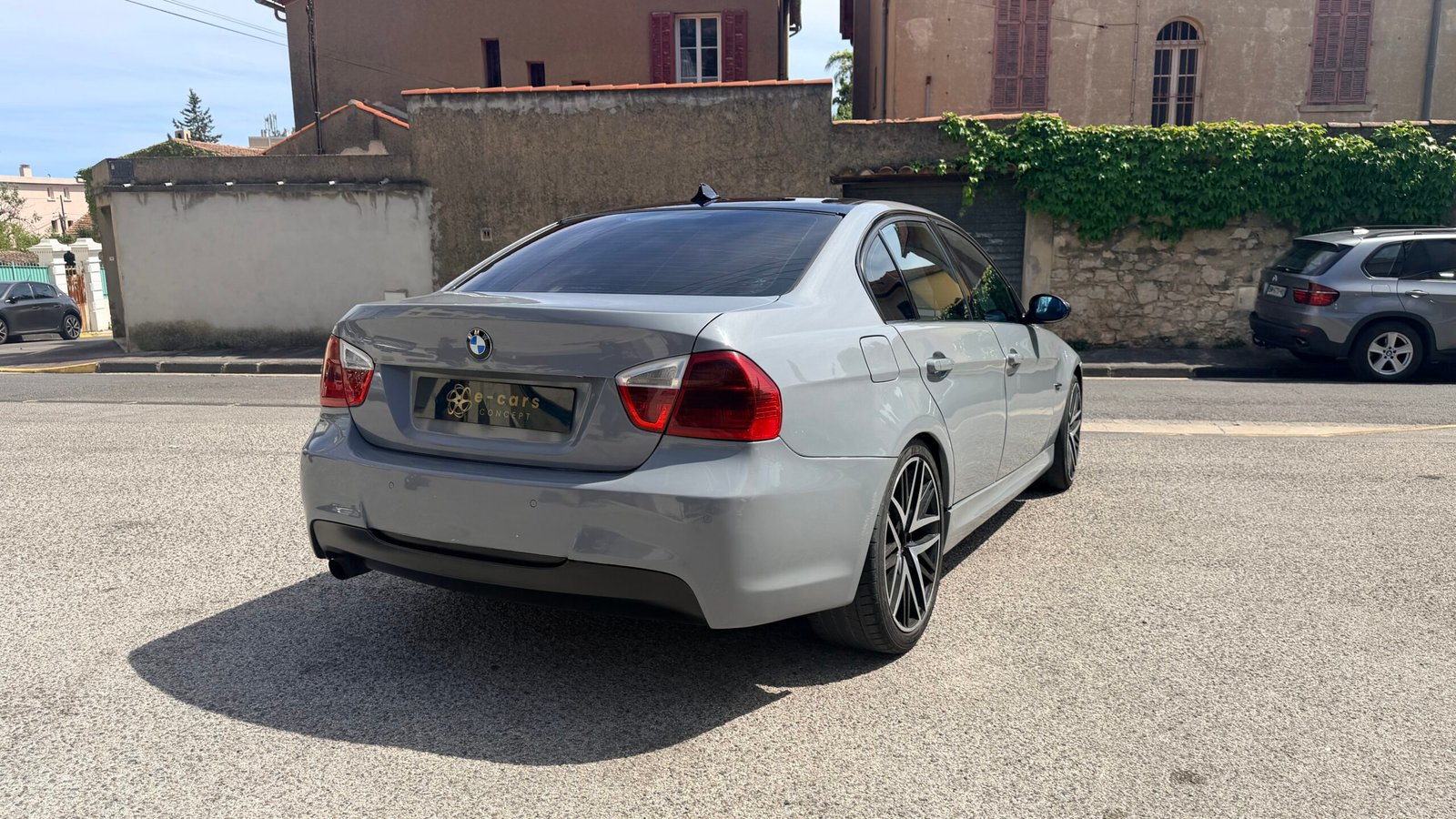 BMW 320i SI