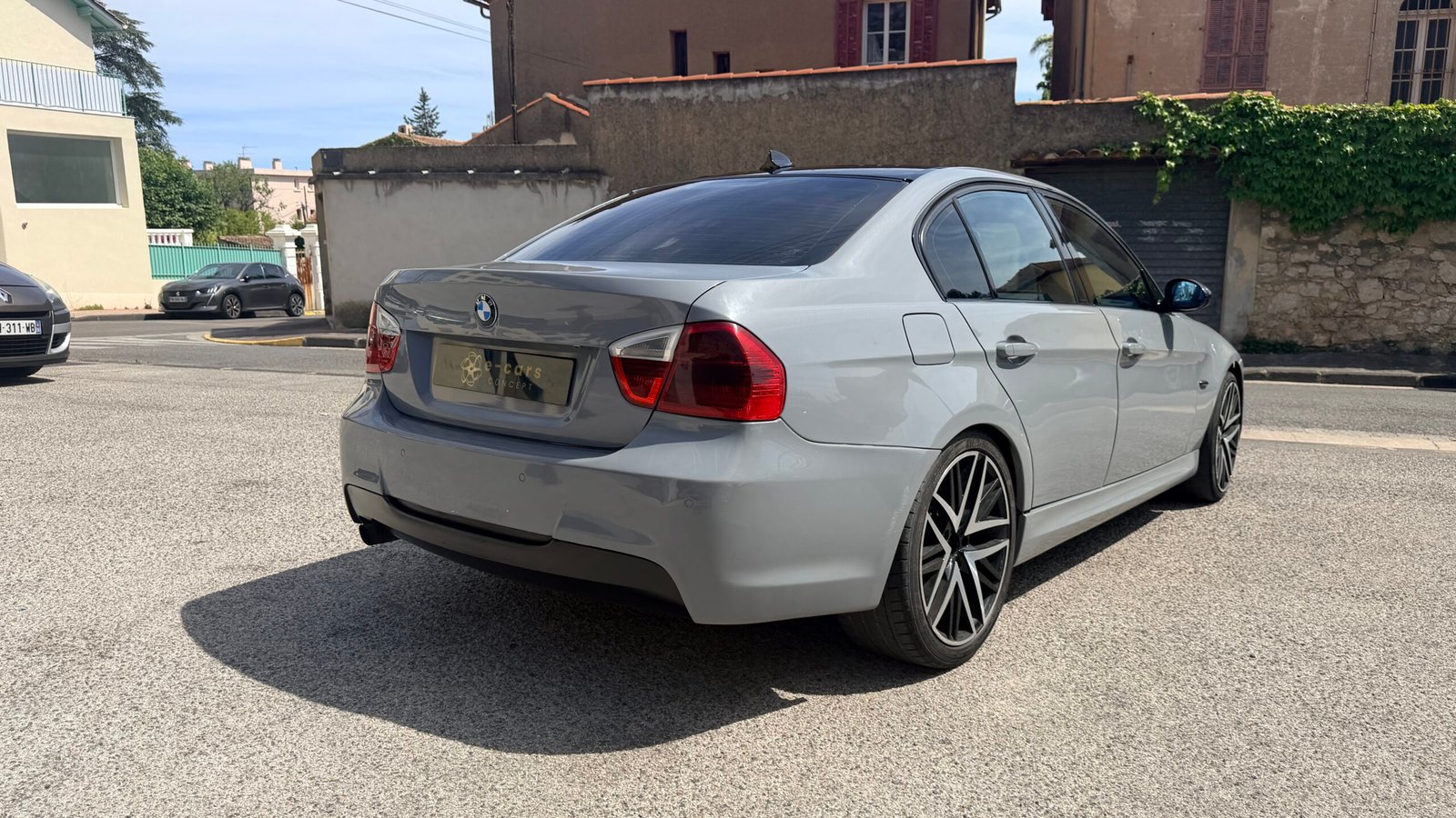 BMW 320i SI