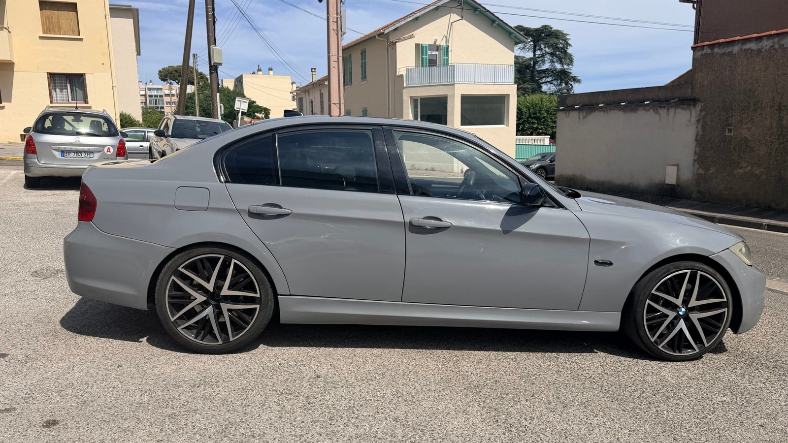 BMW 320i SI
