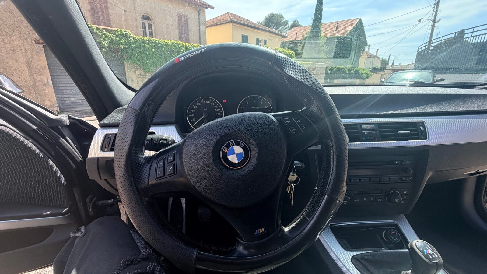 BMW 320i SI