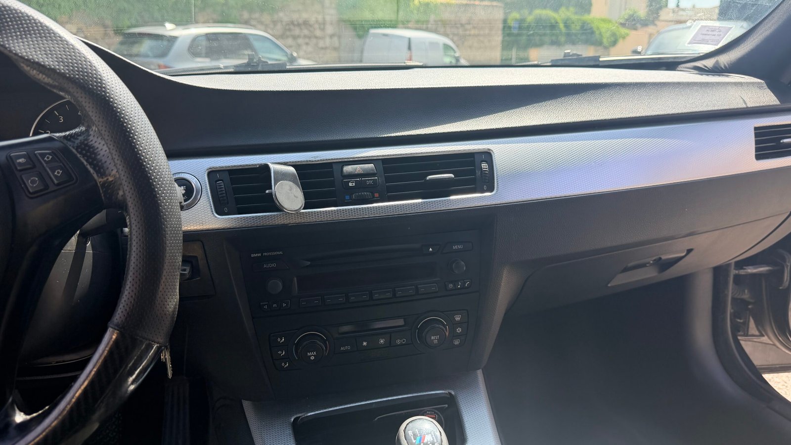 BMW 320i SI