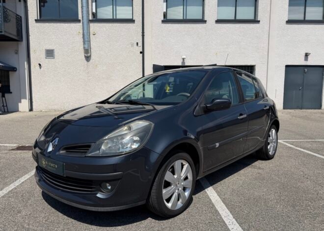RENAULT Clio III 5 Portes 1.5 dCi 86 cv