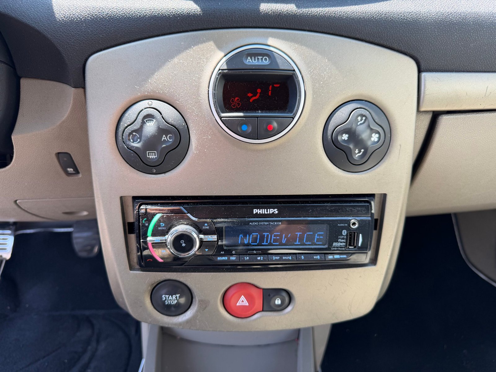 RENAULT Clio III 5 Portes 1.5 dCi 86 cv