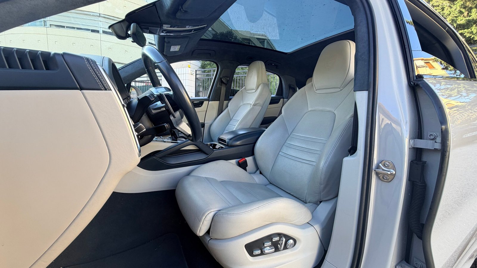 PORCHE CAYENNE COUPE 3.0 V6 E-HYBRID 462 CH