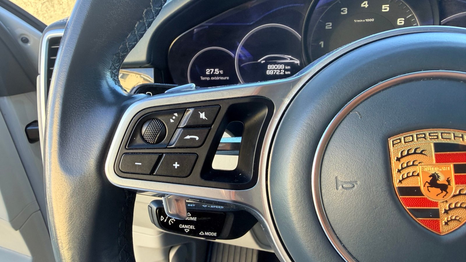 PORCHE CAYENNE COUPE 3.0 V6 E-HYBRID 462 CH