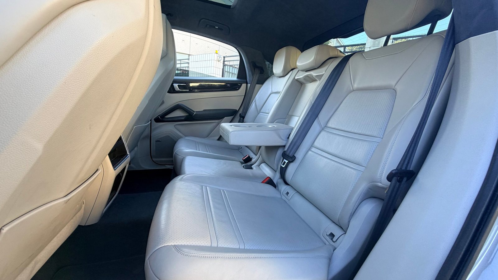 PORCHE CAYENNE COUPE 3.0 V6 E-HYBRID 462 CH