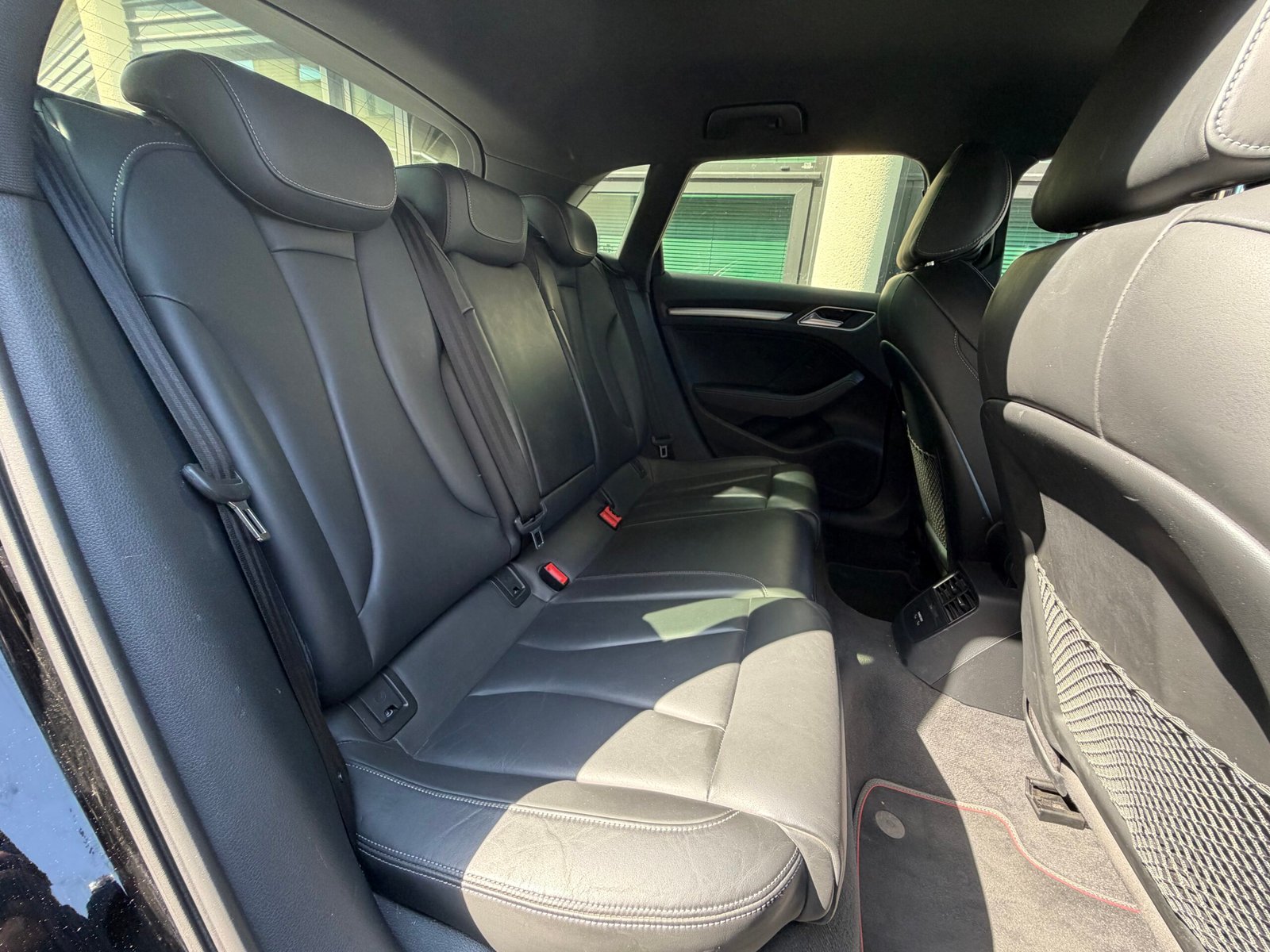 Audi “S3 Sportback” 300ch