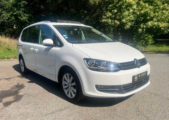 VOLKSWAGEN Sharan 2.0 TDi DSG6 170 CARAT 1ere MAIN