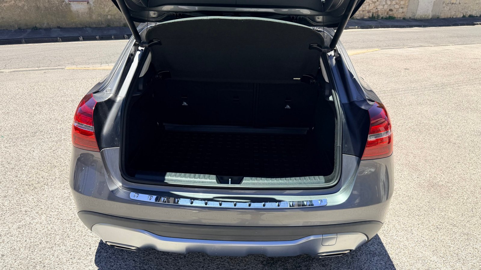 Mercedes Benz GLA 200dA Sensation 136ch