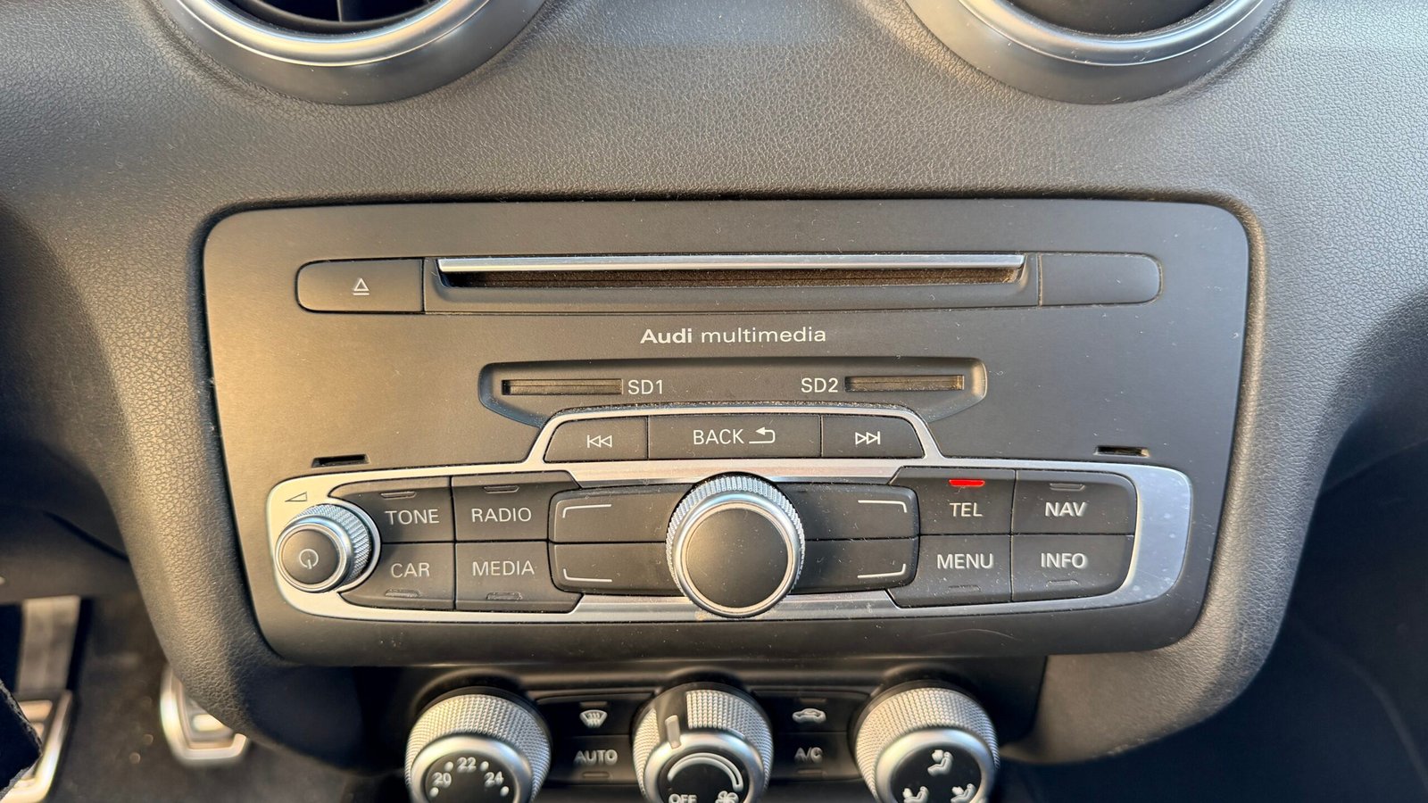 AUDI A1 1.4 TDI 90ch ultra S line