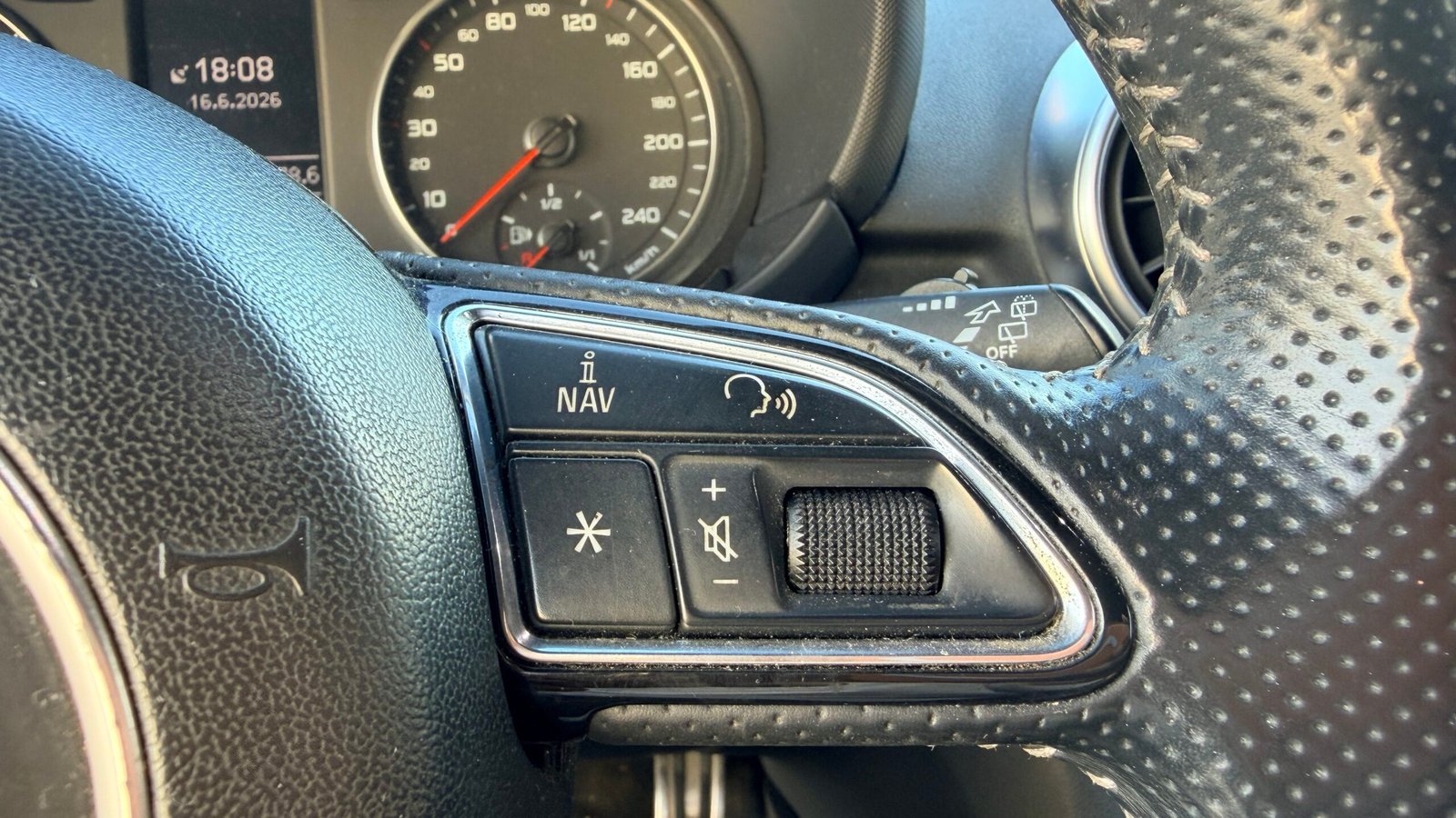 AUDI A1 1.4 TDI 90ch ultra S line