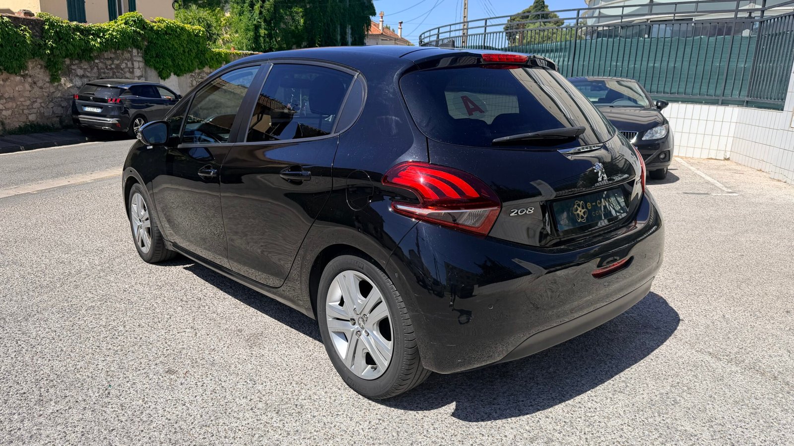 PEUGEOT 208 1.2 PURETECH STYLE 2017