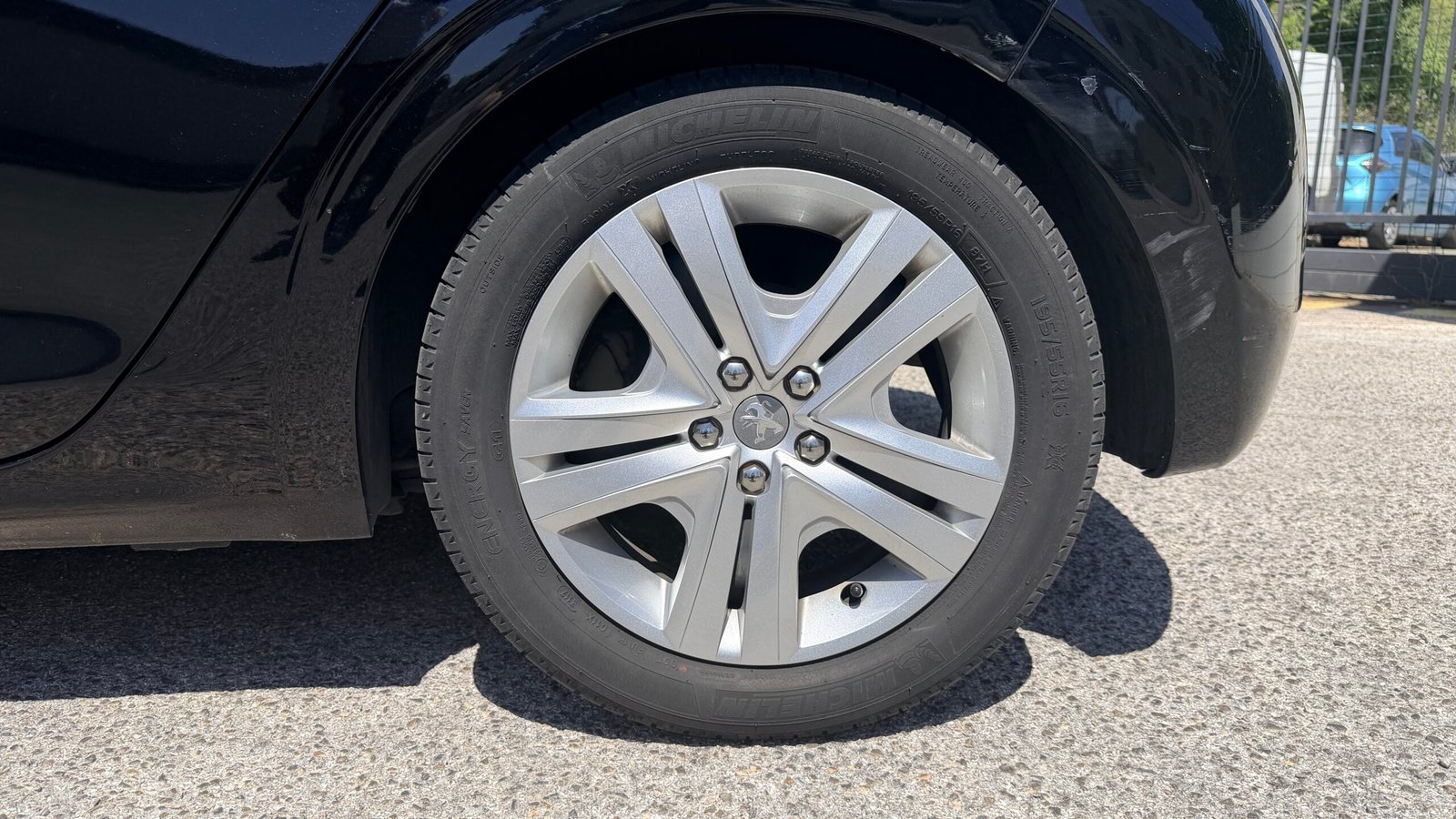 PEUGEOT 208 1.2 PURETECH STYLE 2017