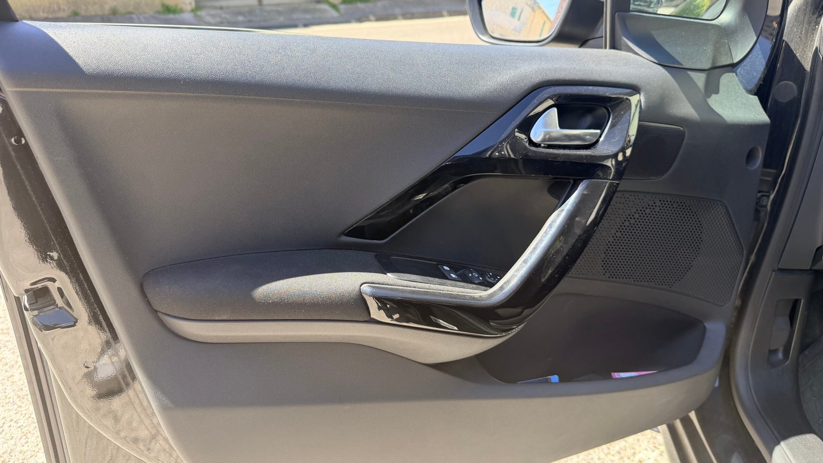 PEUGEOT 208 1.2 PURETECH STYLE 2017