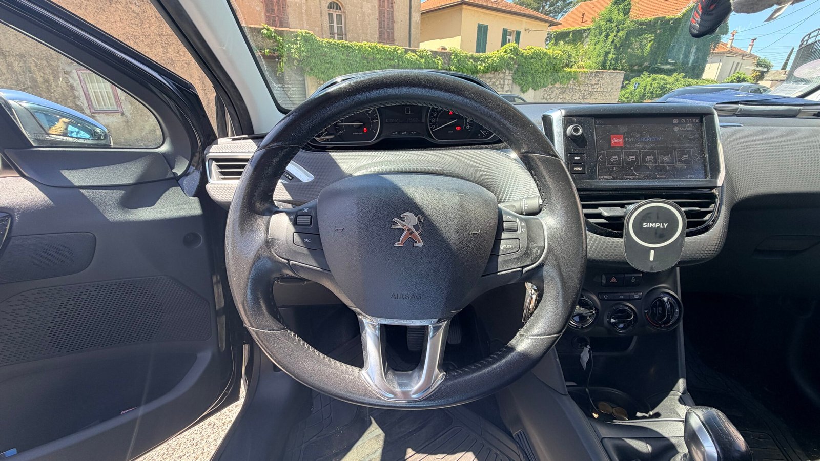 PEUGEOT 208 1.2 PURETECH STYLE 2017