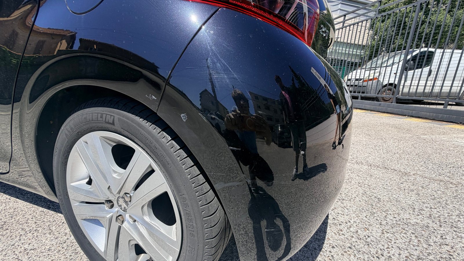 PEUGEOT 208 1.2 PURETECH STYLE 2017