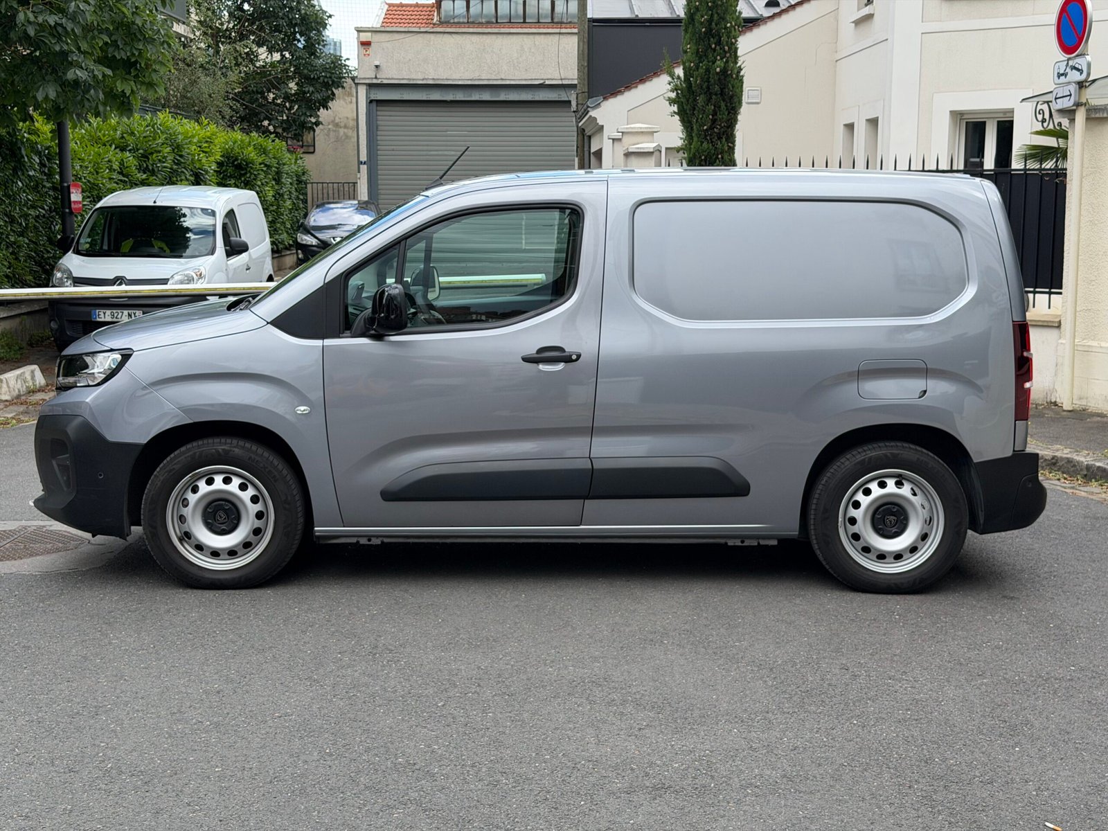 PEUGEOT Partner 131ch boîte automatique