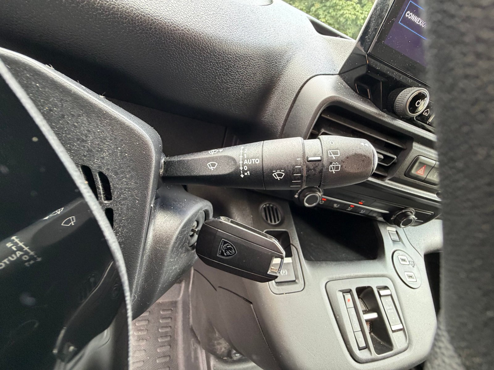 PEUGEOT Partner 131ch boîte automatique