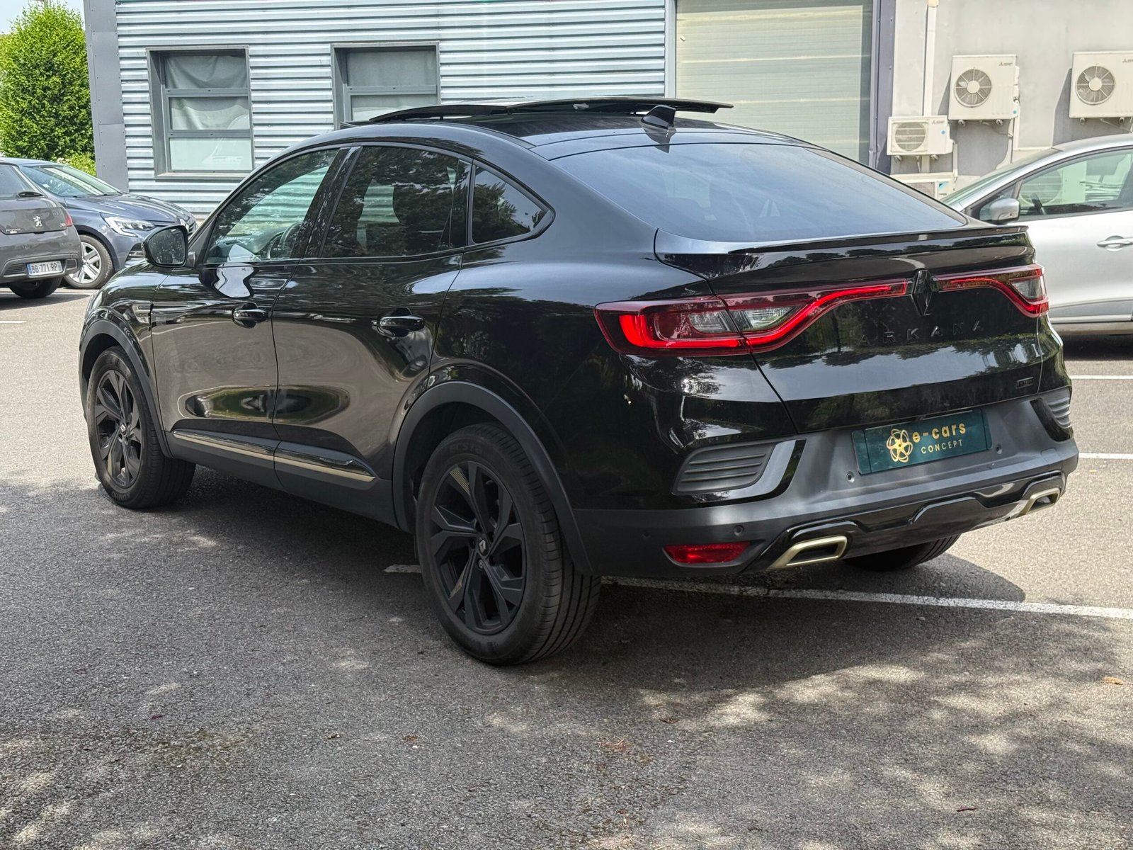 RENAULT Arkana E-TECH 1.6 i 16V GPF 145 Hybrid S&S 94 cv Boîte auto Engineered