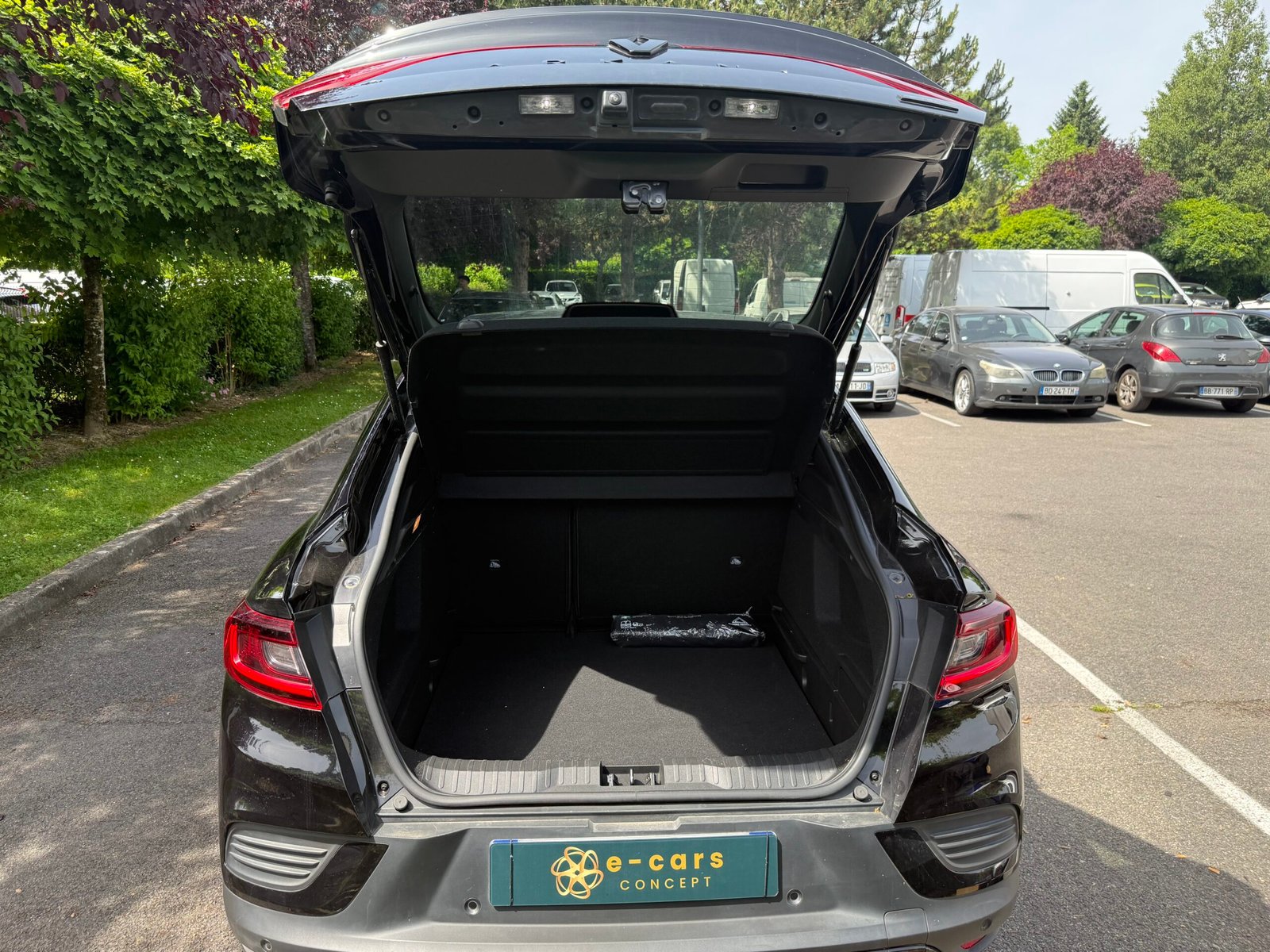 RENAULT Arkana E-TECH 1.6 i 16V GPF 145 Hybrid S&S 94 cv Boîte auto Engineered
