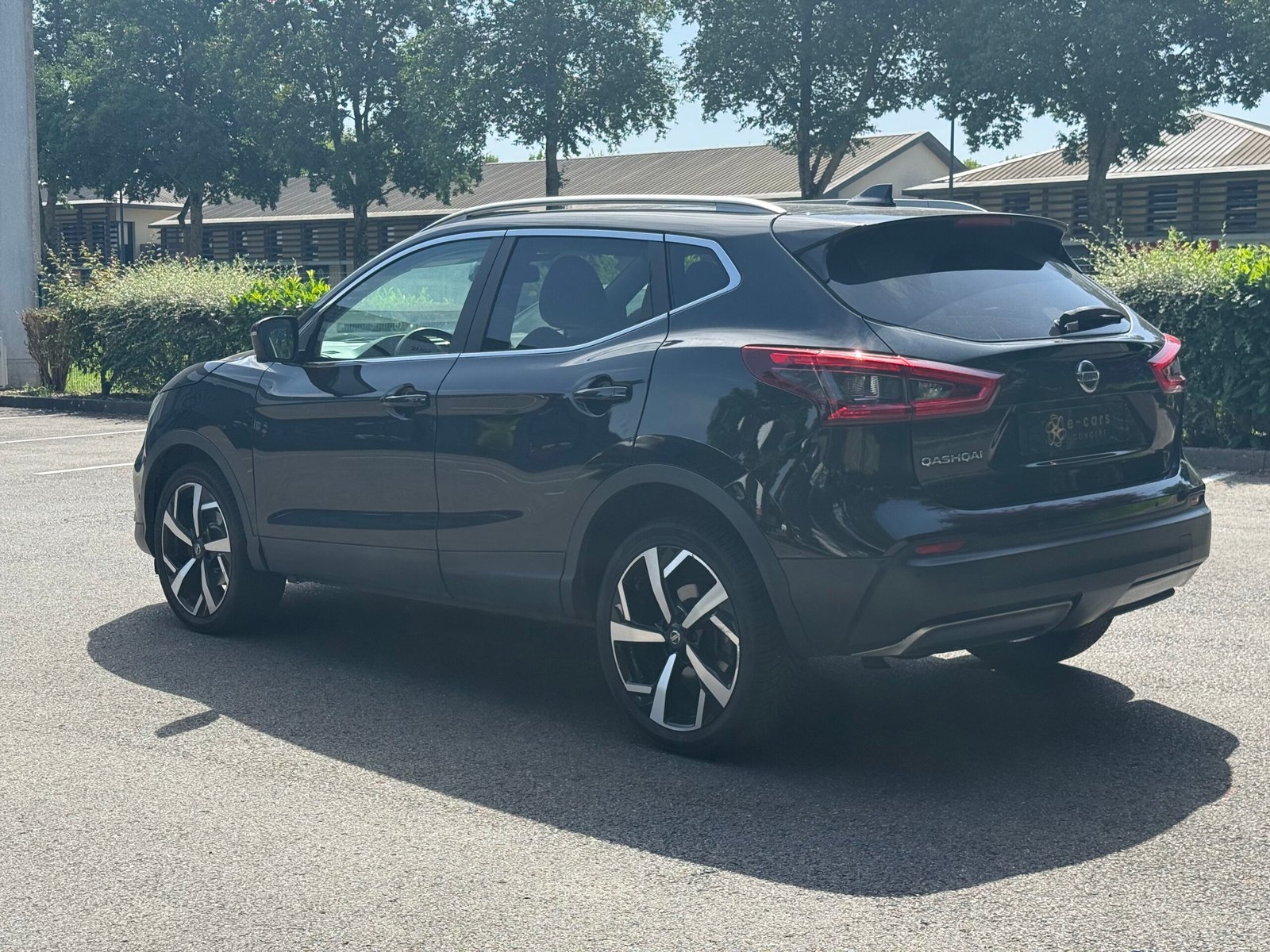 NISSAN Qashqai II Phase 2 1.2 DIG-T 16V 2WD Xtronic CVT S&S 115 cv Boîte auto Tekna