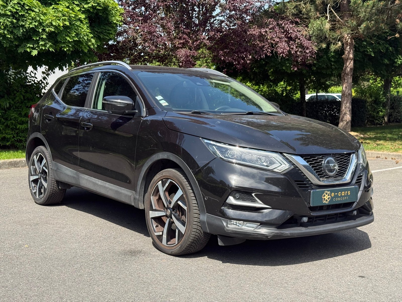 NISSAN Qashqai II Phase 2 1.2 DIG-T 16V 2WD Xtronic CVT S&S 115 cv Boîte auto Tekna