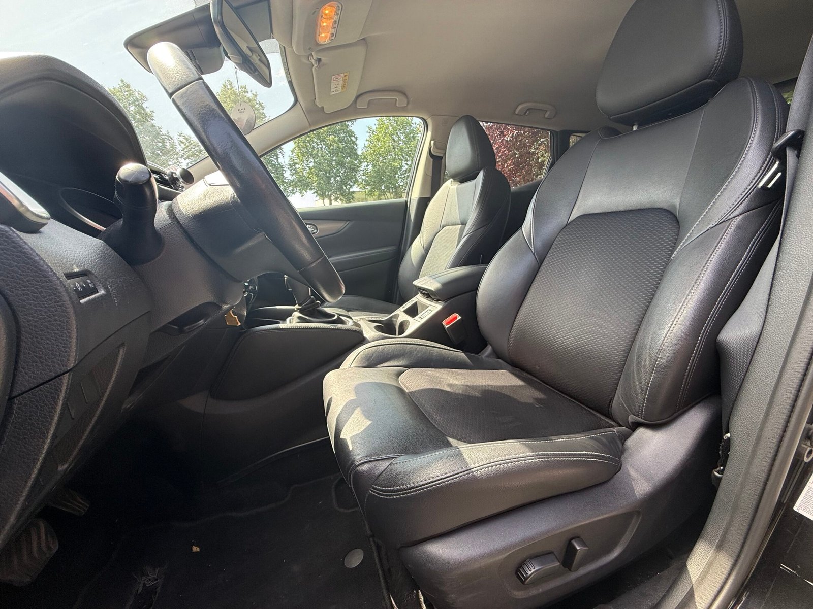 NISSAN Qashqai II Phase 2 1.2 DIG-T 16V 2WD Xtronic CVT S&S 115 cv Boîte auto Tekna