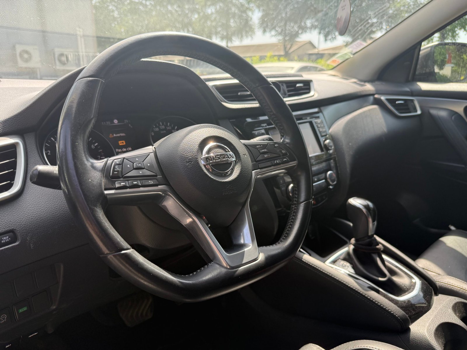 NISSAN Qashqai II Phase 2 1.2 DIG-T 16V 2WD Xtronic CVT S&S 115 cv Boîte auto Tekna