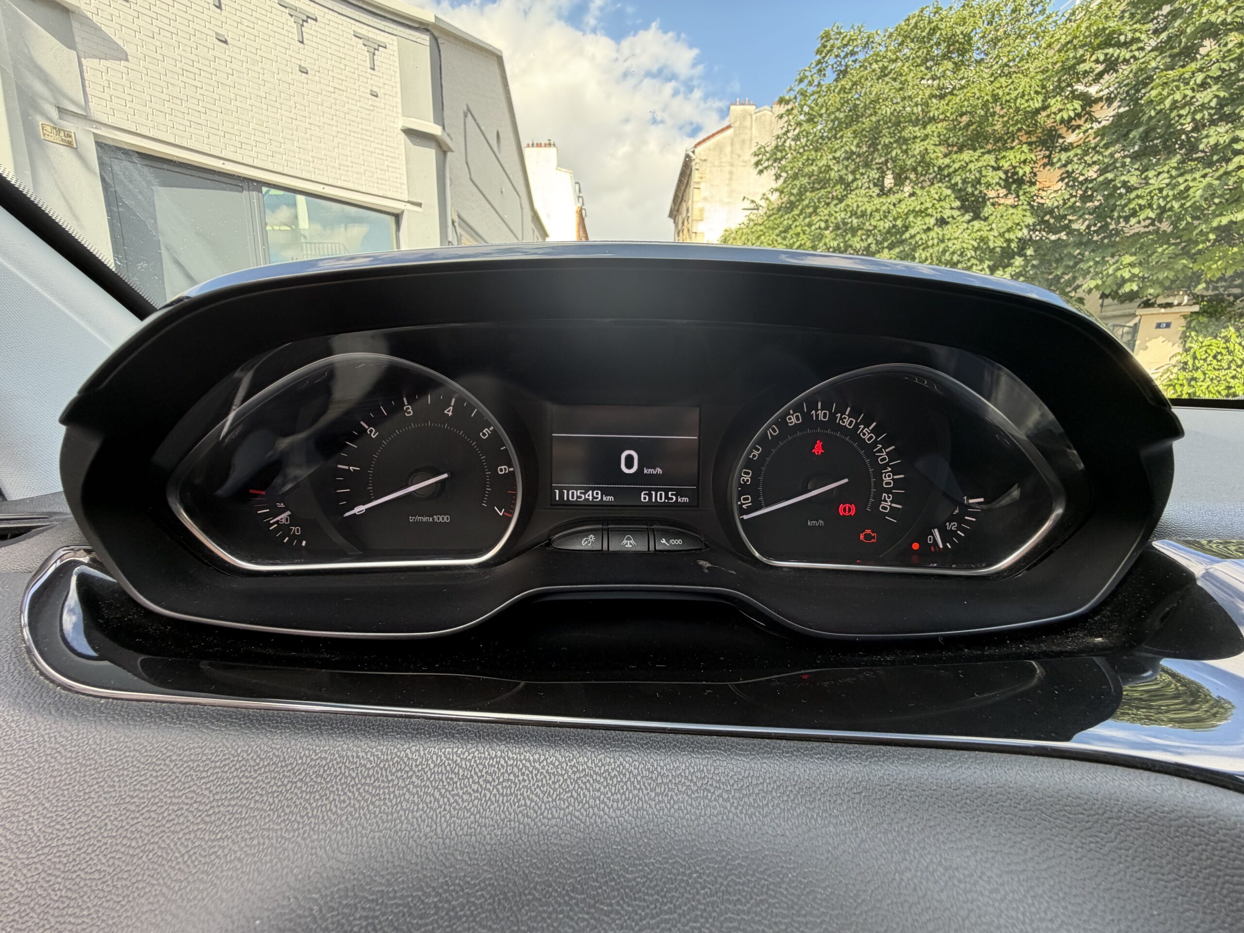 PEUGEOT 208 82ch