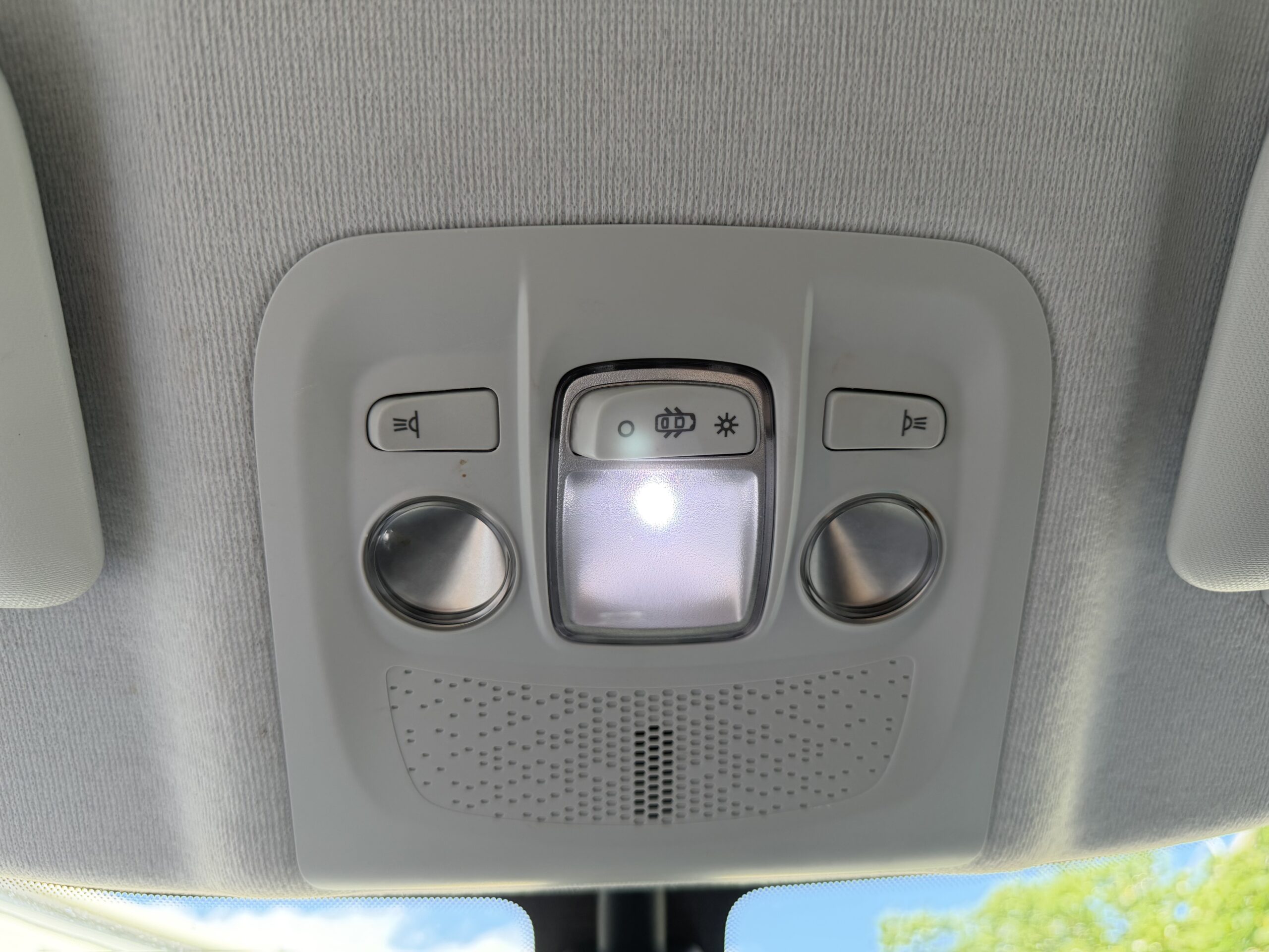 PEUGEOT 208 82ch