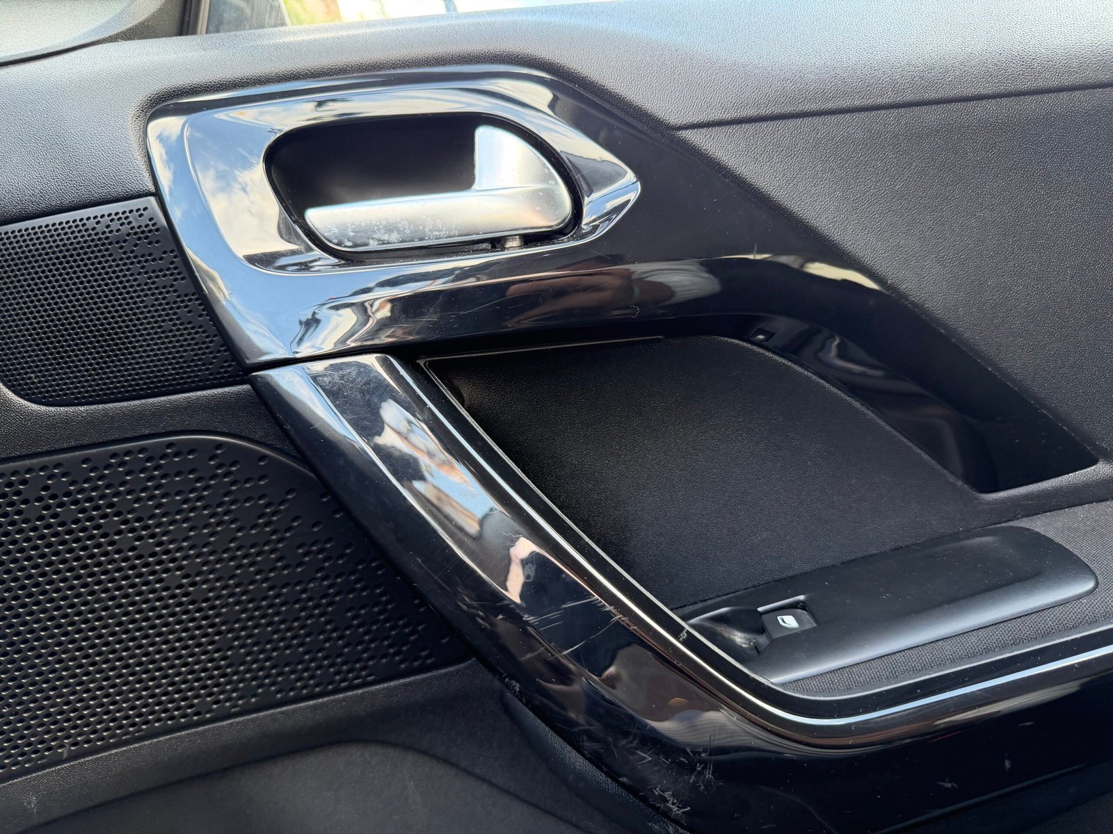 PEUGEOT 208 82ch